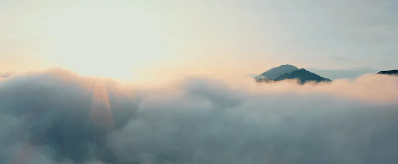 Über den Wolken
